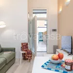 Rent 2 bedroom apartment of 50 m² in Milano