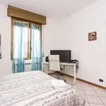 Rent a room of 75 m² in milan