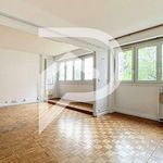 Rent 4 bedroom apartment of 101 m² in Puteaux