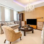 Rent 3 bedroom flat of 169 m² in London