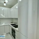 Rent 3 bedroom apartment of 82 m² in Milan