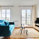 Rent 1 bedroom apartment of 350 m² in Paris