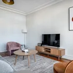 Appartement de 1506 m² avec 3 chambre(s) en location à Paris