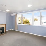 Rent 2 bedroom house in Papakura