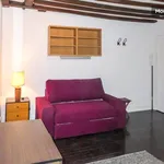 Rent 1 bedroom apartment of 23 m² in Paris