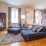 Rent 3 bedroom apartment of 105 m² in Milano