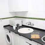 Alquilo 4 dormitorio apartamento de 79 m² en Madrid