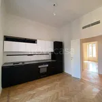 Rent 5 bedroom apartment of 210 m² in Milano