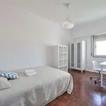 Rent a room in lisbon