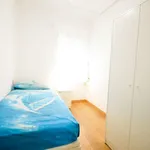 Rent a room of 80 m² in valencia