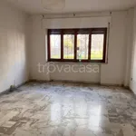 Affitto 5 camera appartamento di 145 m² in Caserta