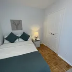 Rent a room in Old Toronto