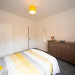 Rent 3 bedroom apartment in West Midlands