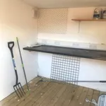 Rent 3 bedroom apartment in East Midlands