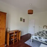 Rent a room in lisbon