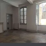 Rent 5 bedroom apartment of 156 m² in Nîmes