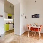 Rent 3 bedroom apartment in Prague