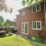 Rent 4 bedroom flat in West Midlands