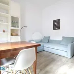 Affitto 2 camera casa di 55 m² in Milan