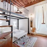 Rent 2 bedroom apartment of 65 m² in Florence