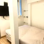 Appartement de 390 m² avec 1 chambre(s) en location à Paris