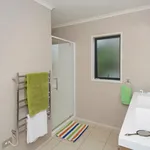 Rent 3 bedroom apartment in Papamoa