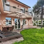 Rent 7 bedroom house of 374 m² in Lipomo