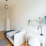 Rent a room of 66 m² in berlin