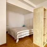 Rent 1 bedroom apartment of 55 m² in Roma