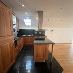 Rent 3 bedroom flat in Sandy