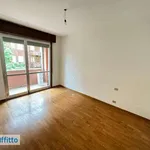 Rent 3 bedroom apartment of 115 m² in Milan