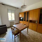 Affitto 3 camera appartamento di 86 m² in Bologna