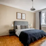 Miete 2 Schlafzimmer wohnung von 759 m² in vienna