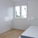 Rent 2 bedroom apartment of 73 m² in Split