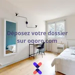 Rent 4 bedroom apartment of 11 m² in Trappes