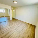 Rent 2 bedroom apartment of 109 m² in Los Angeles