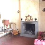 Rent 5 bedroom house of 177 m² in Roma