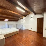 Rent 4 bedroom house of 90 m² in Ragusa