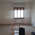 Affitto 3 camera appartamento di 107 m² in Terni