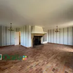 Maison de 1414 m² avec 5 chambre(s) en location à LACHASSAGNE