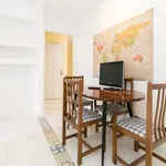 Rent a room of 95 m² in granada