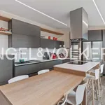 Rent 7 bedroom house of 374 m² in Lipomo