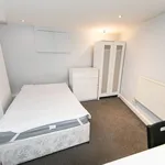 Rent 4 bedroom house in Leeds