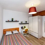 Rent 4 bedroom apartment in Barcelona