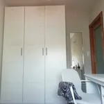 Rent a room of 70 m² in Lisbon