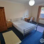 Rent 3 bedroom flat in Aberdeen