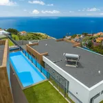 Rent 2 bedroom house of 200 m² in Calheta