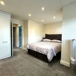 Rent 5 bedroom house in Reigate and Banstead