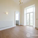 Rent 4 bedroom flat in Edinburgh