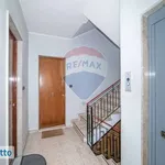 Affitto 4 camera appartamento di 118 m² in Catania